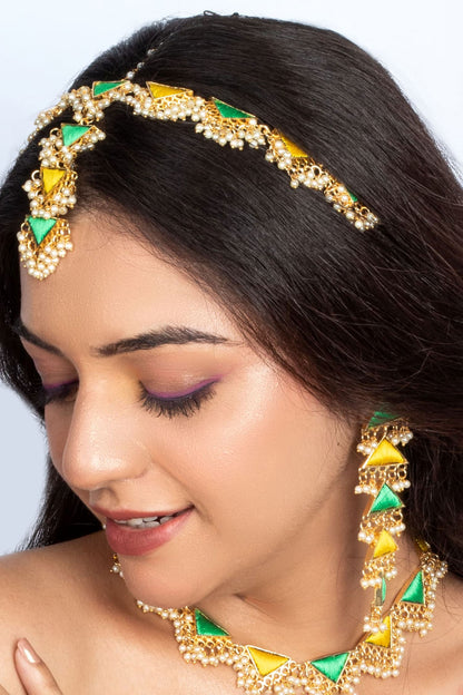 Pearl & Thread Embroidered Necklace Set 
