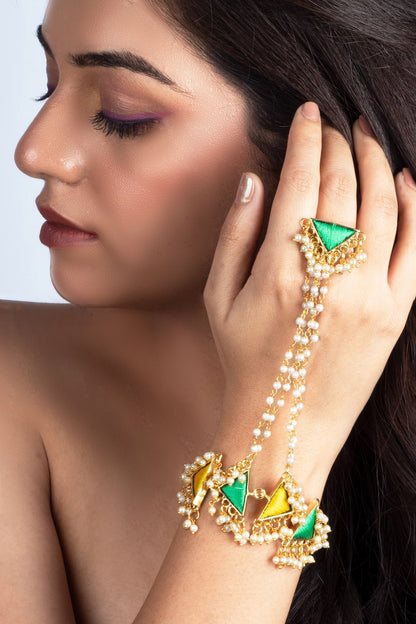 Tringle Charm Hand Harness 
