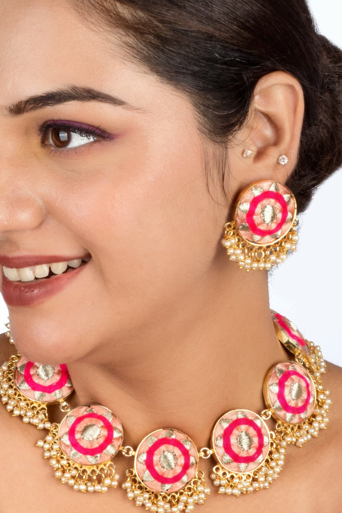 Peach Pink Embroidered Jewellery Set 