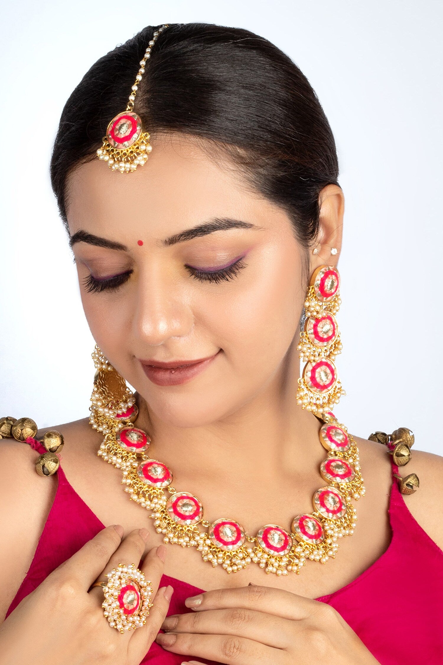 Pearl Embellished Necklace Set 