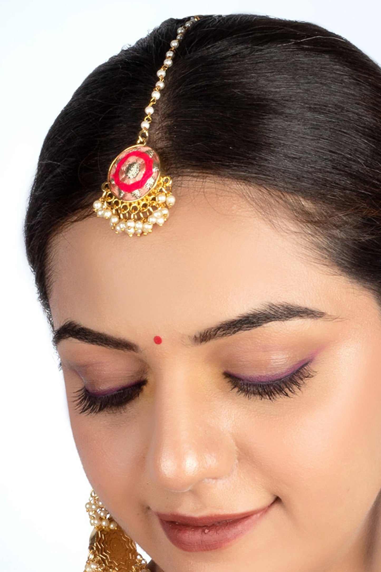 Pearl Embellished Necklace Set 