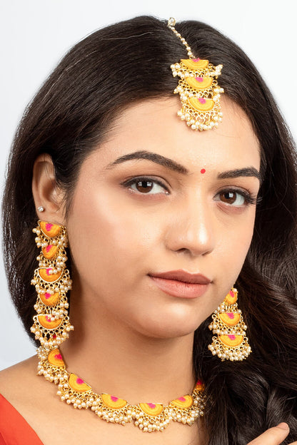 Flower Shaped Choker Set 