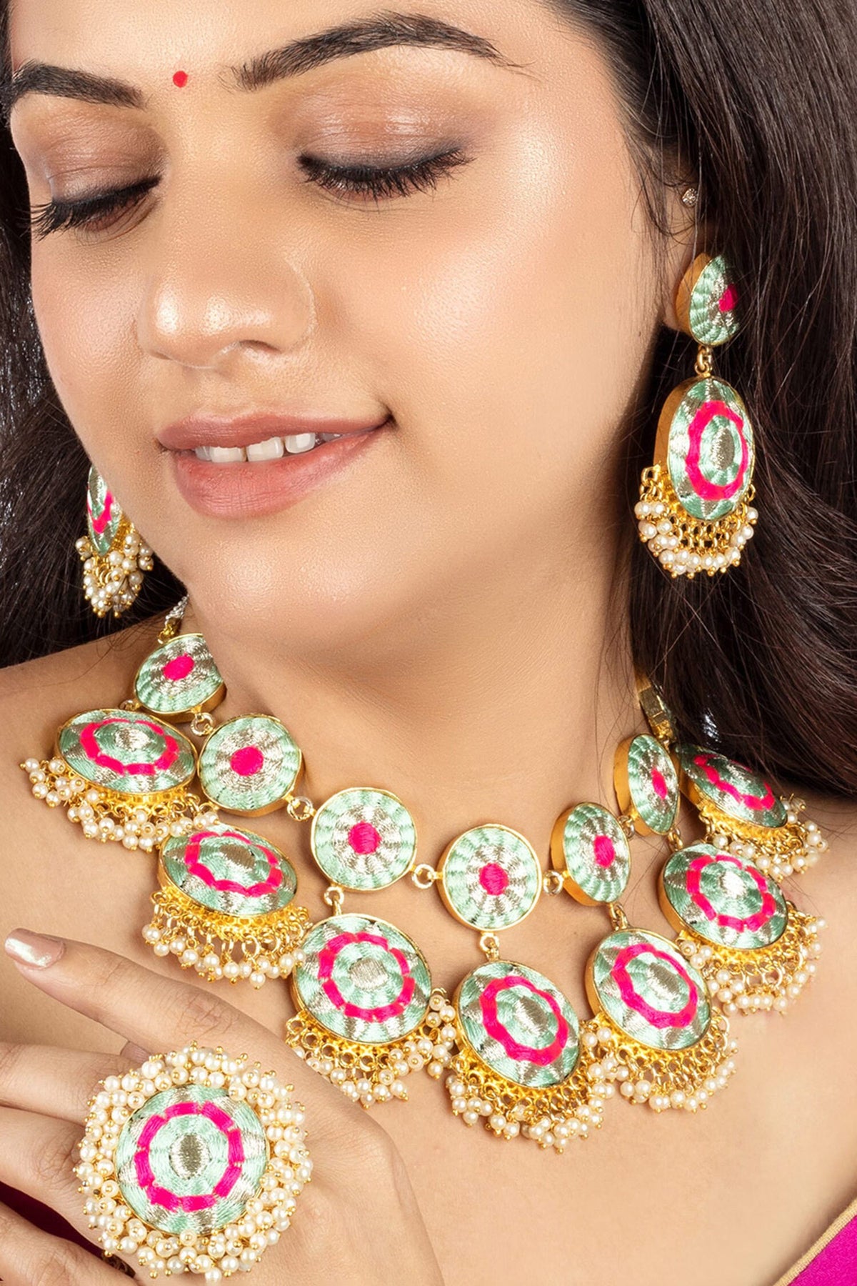 Blossom Pearl Embroidered Jewellery Set 