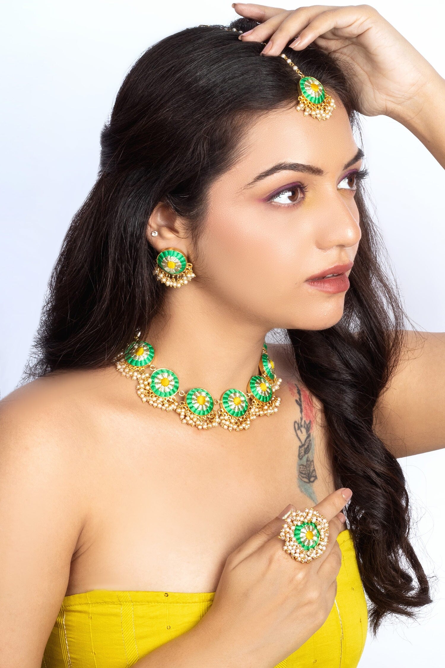 Geometric Embroidered Choker Set 