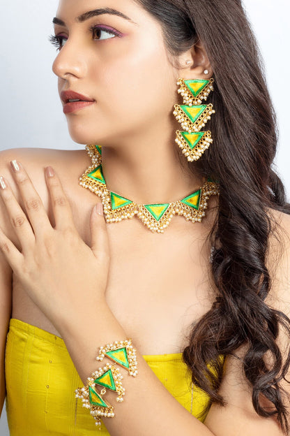 Triangle Thread Embroidered Choker Set 