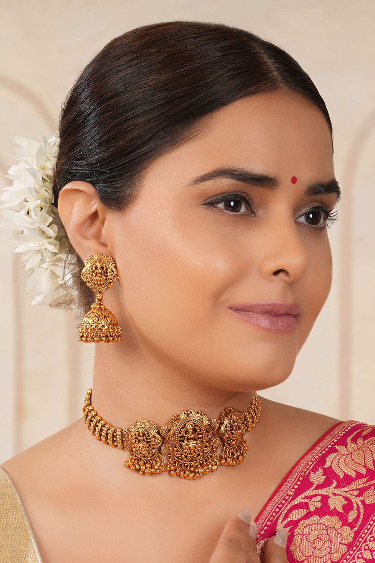Goddess Laxmi Motif Choker Set 
