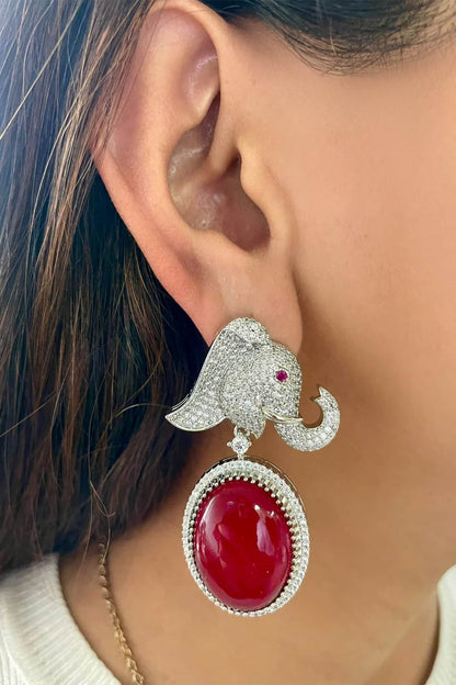 Stones Embellished Elephant Necklace Set 
