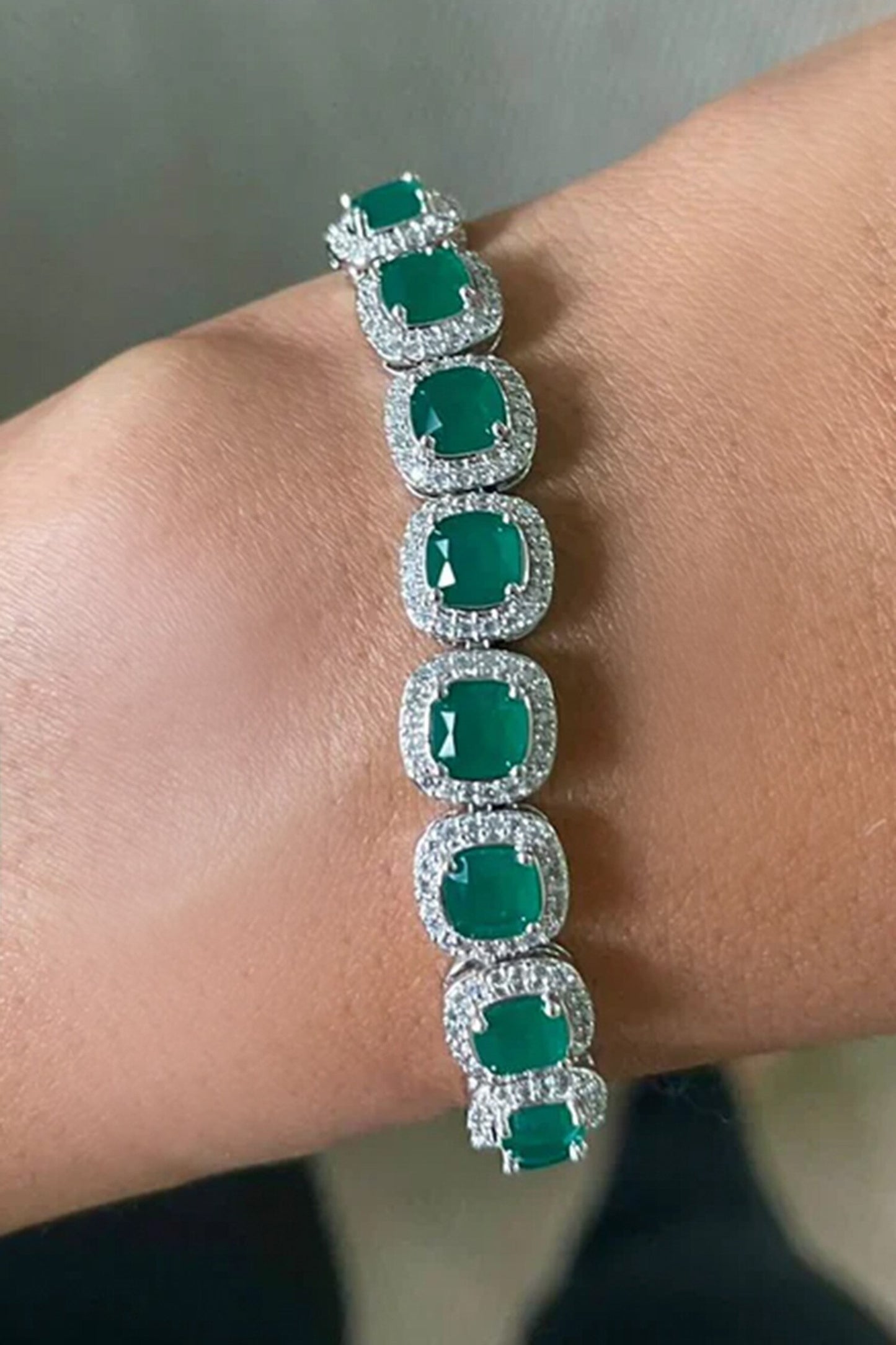 Emerald Diamond Butterfly Necklace Set 