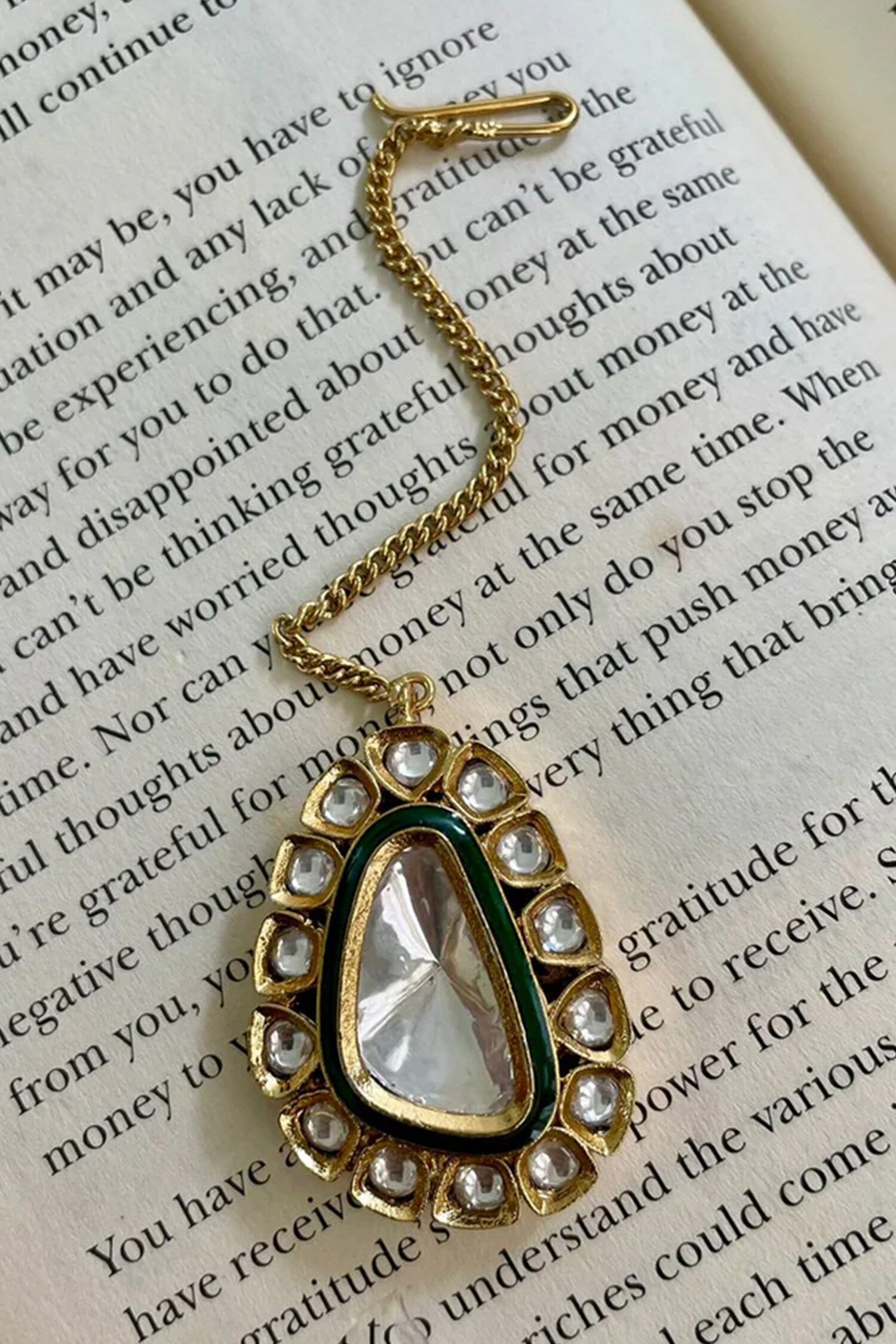 Ausa Polki Embellished Necklace Set 