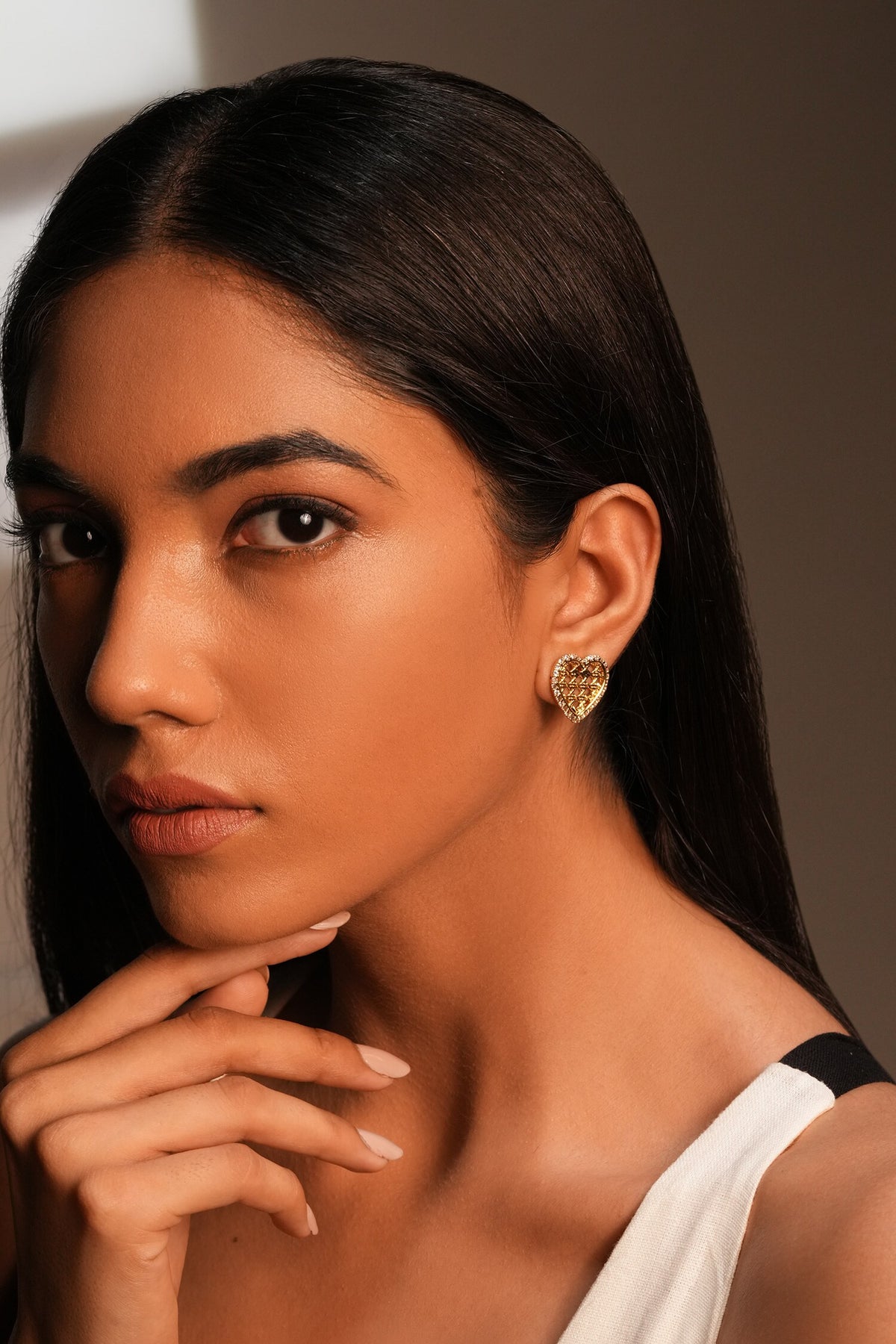 Textured Stone Heart Stud Earrings 