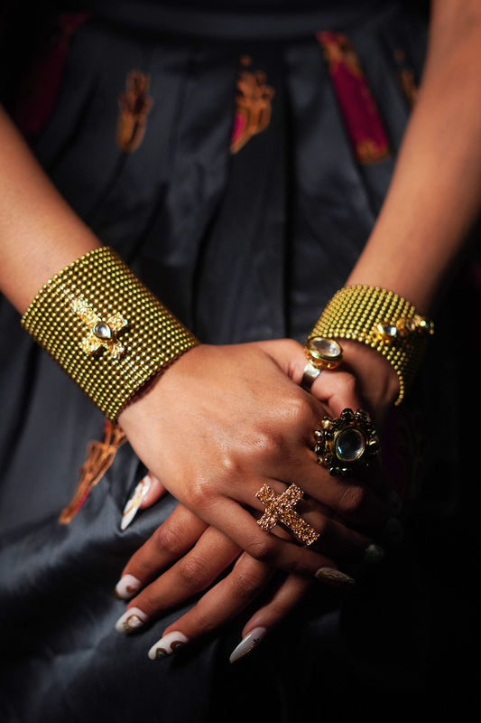 Kundan Mesh Cross Bracelet 