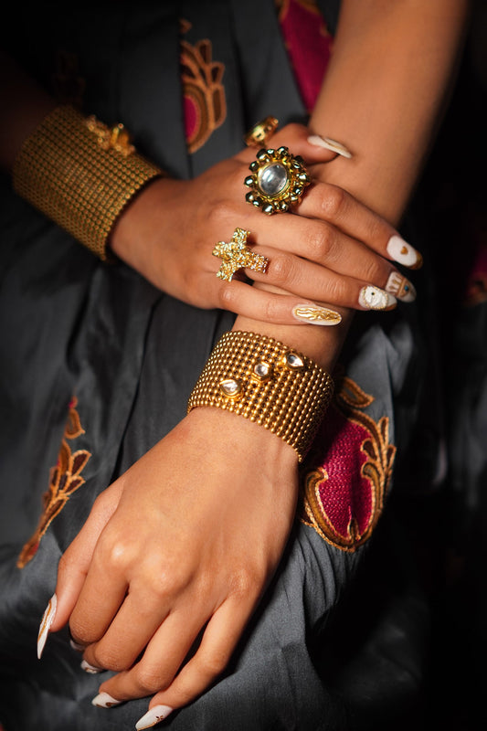 Gold Kundan Studded Mesh Bracelet 
