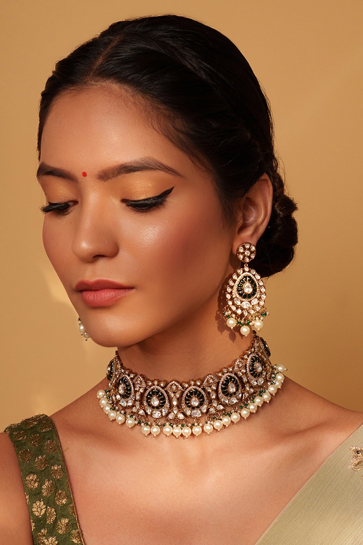 Floret Cutwork Choker Set 