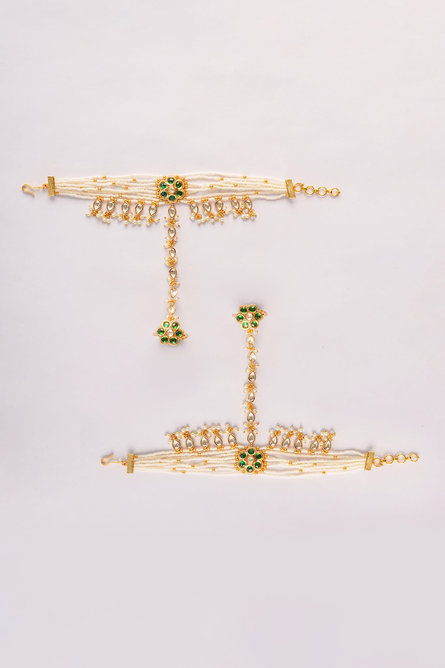 Gold Bead Embellished Haathphool Set 