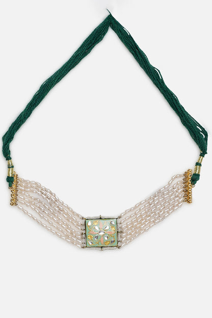 Kundan Pearl Embellished Choker 