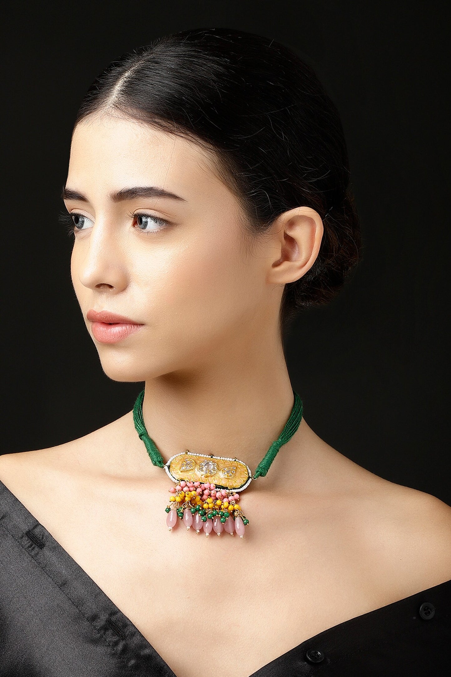 Bagh-e-Zamurd Embellished Pendant Necklace 