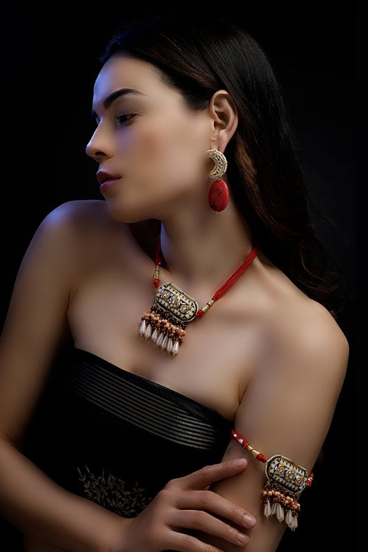 Embellished Necklace with Geometric Motifs 