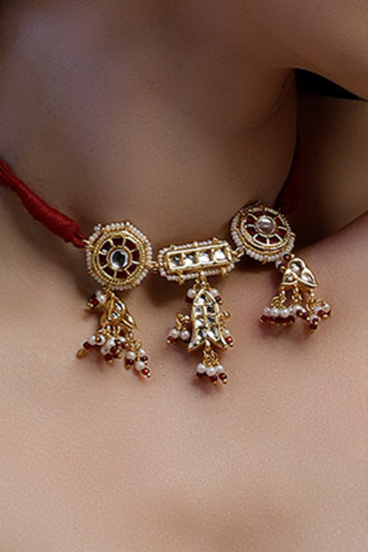 Gold Kundan Embellished Choker 