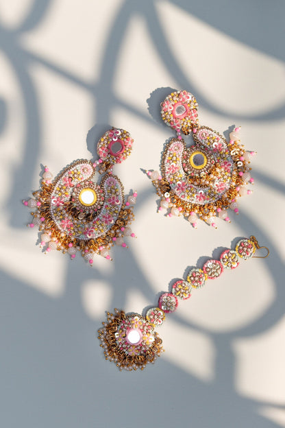 Multi Color Embroidered Earrings & Mangtikka Set 