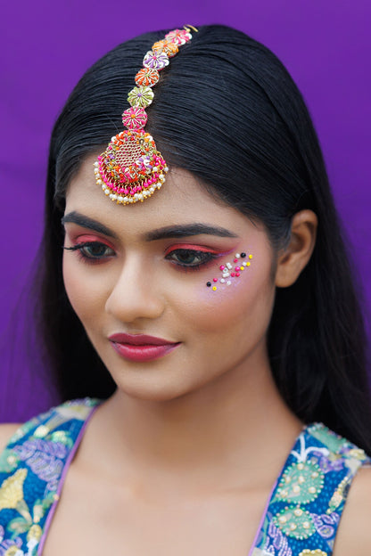 Floral Embroidered Earring & Mangtikka Set 