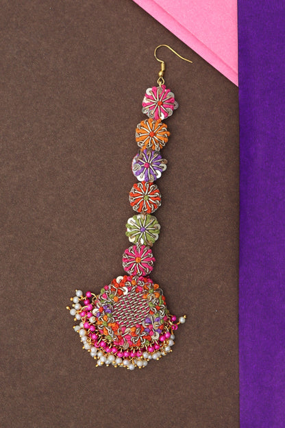 Floral Embroidered Earring & Mangtikka Set 
