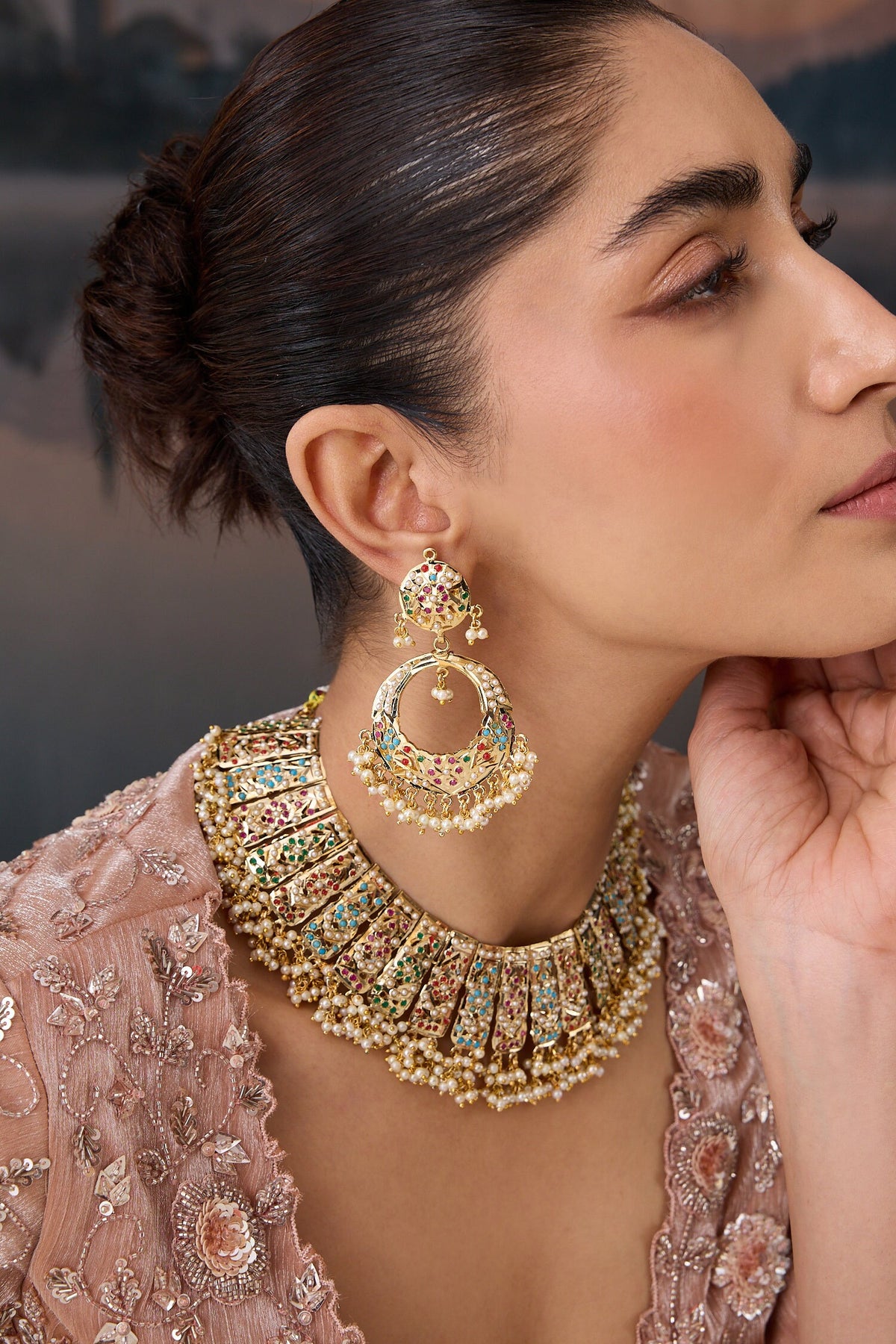 Multicolor Jadau Stone Necklace Set 