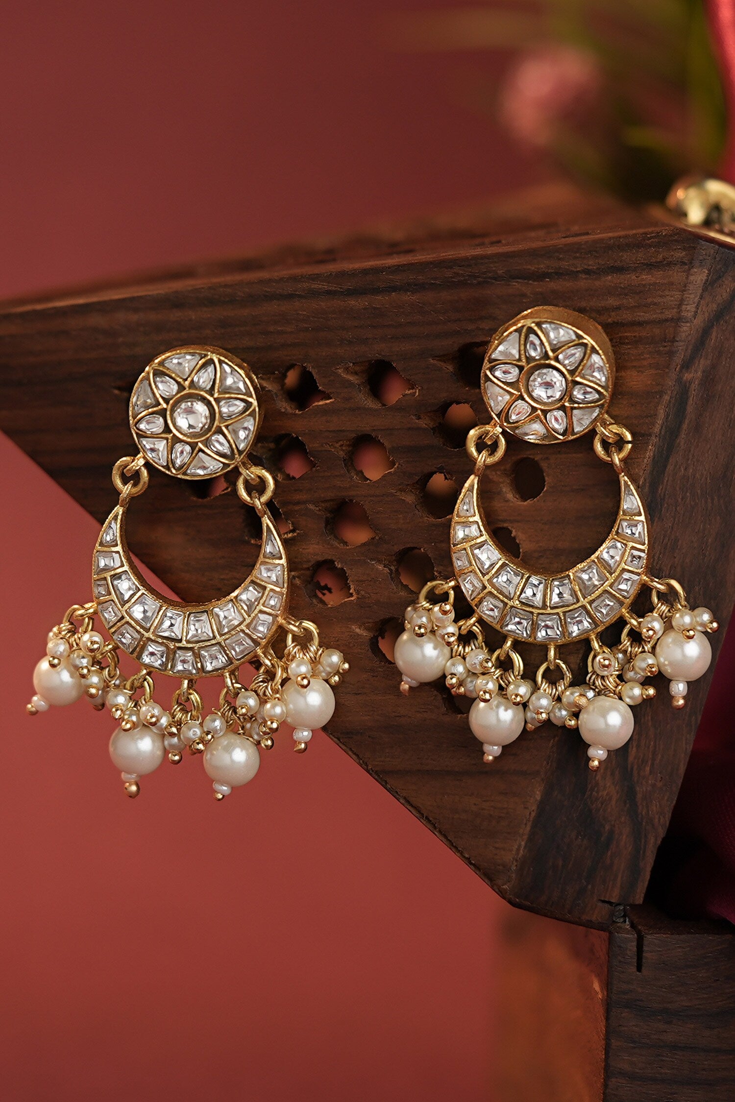 White Jadtar Stone Chandbalis 