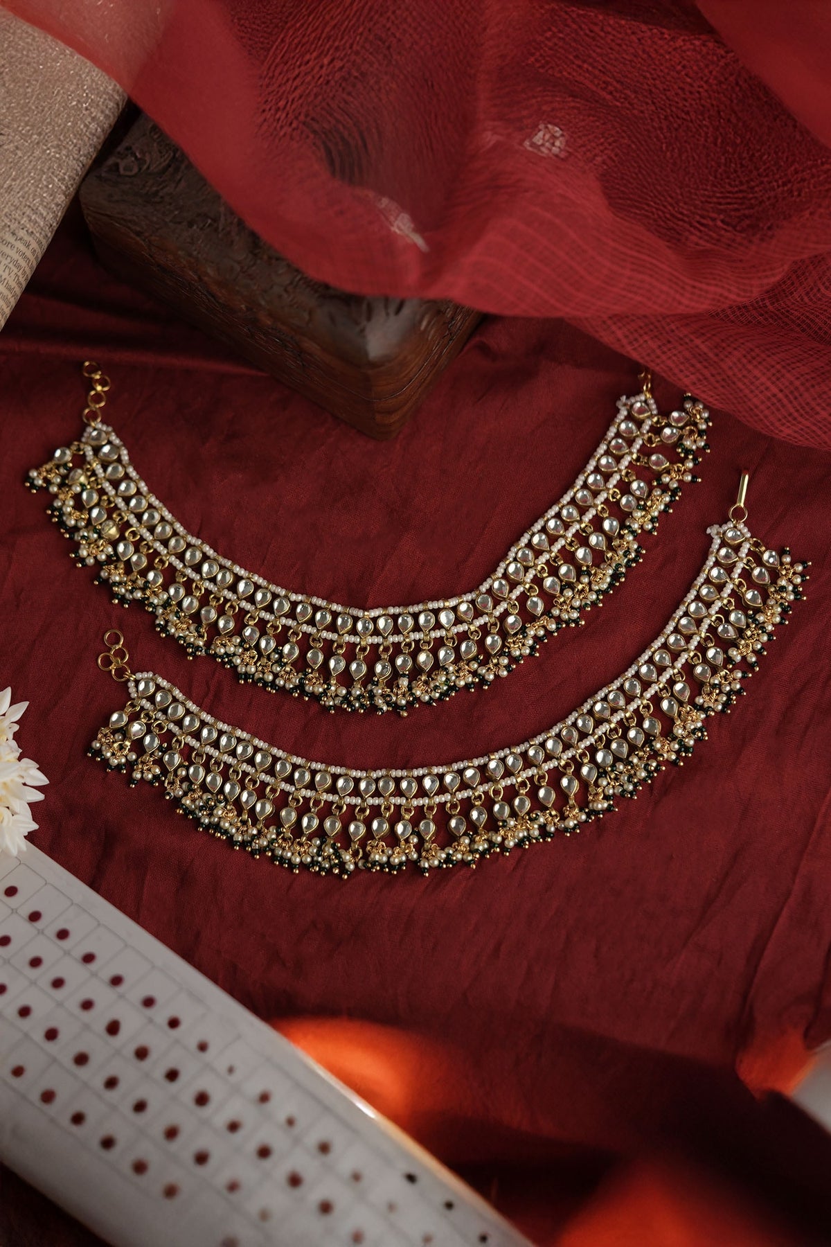 Green Jadtar Stone Payal Set 