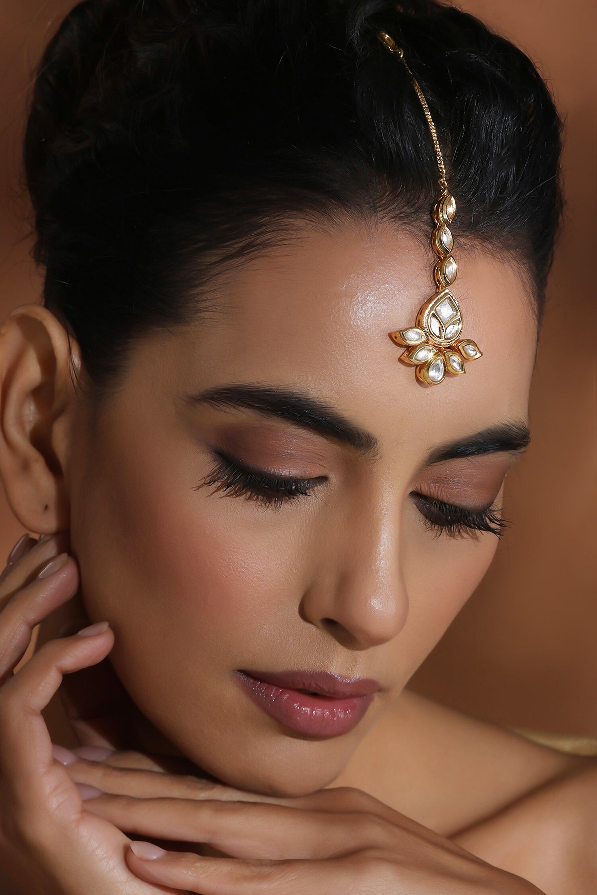 Kundan Embellished Maangtikka 