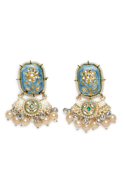 Kundan Embellished Pendant Choker Set 
