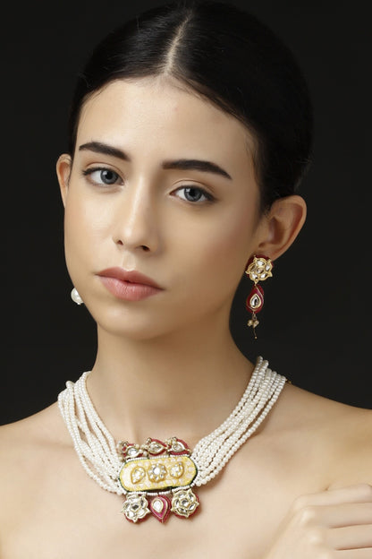 Geometric Shaped Pendant Necklace Set 