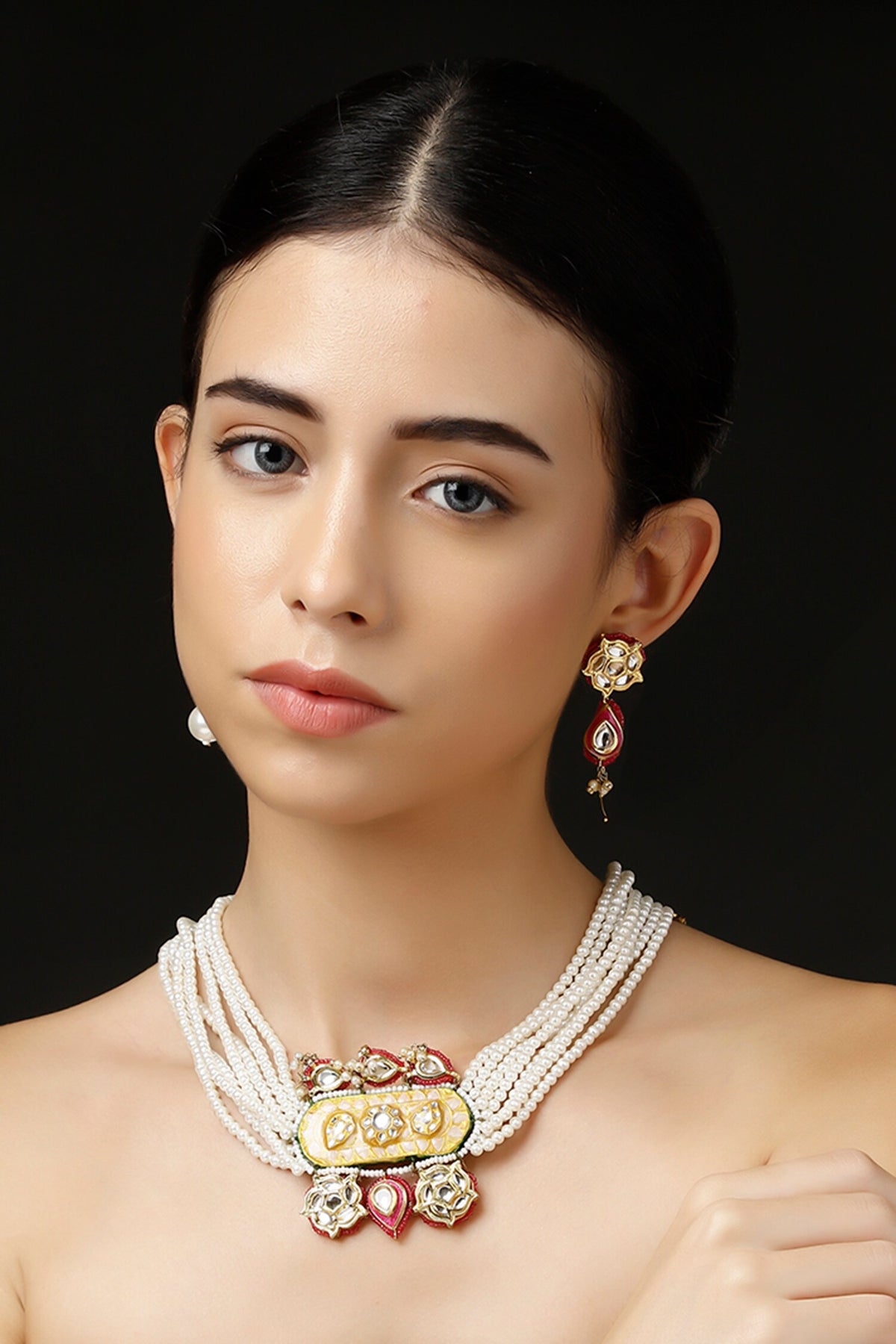 Geometric Shaped Pendant Necklace Set 