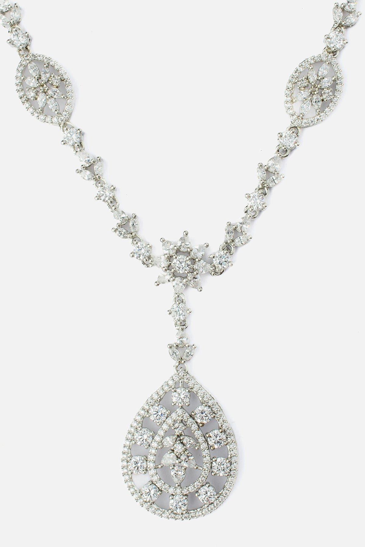 Silver Crystal Pendant Necklace 