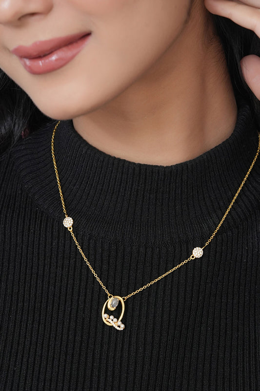 Gold Pearl & Stone Alphabet Q Pendant Necklace 