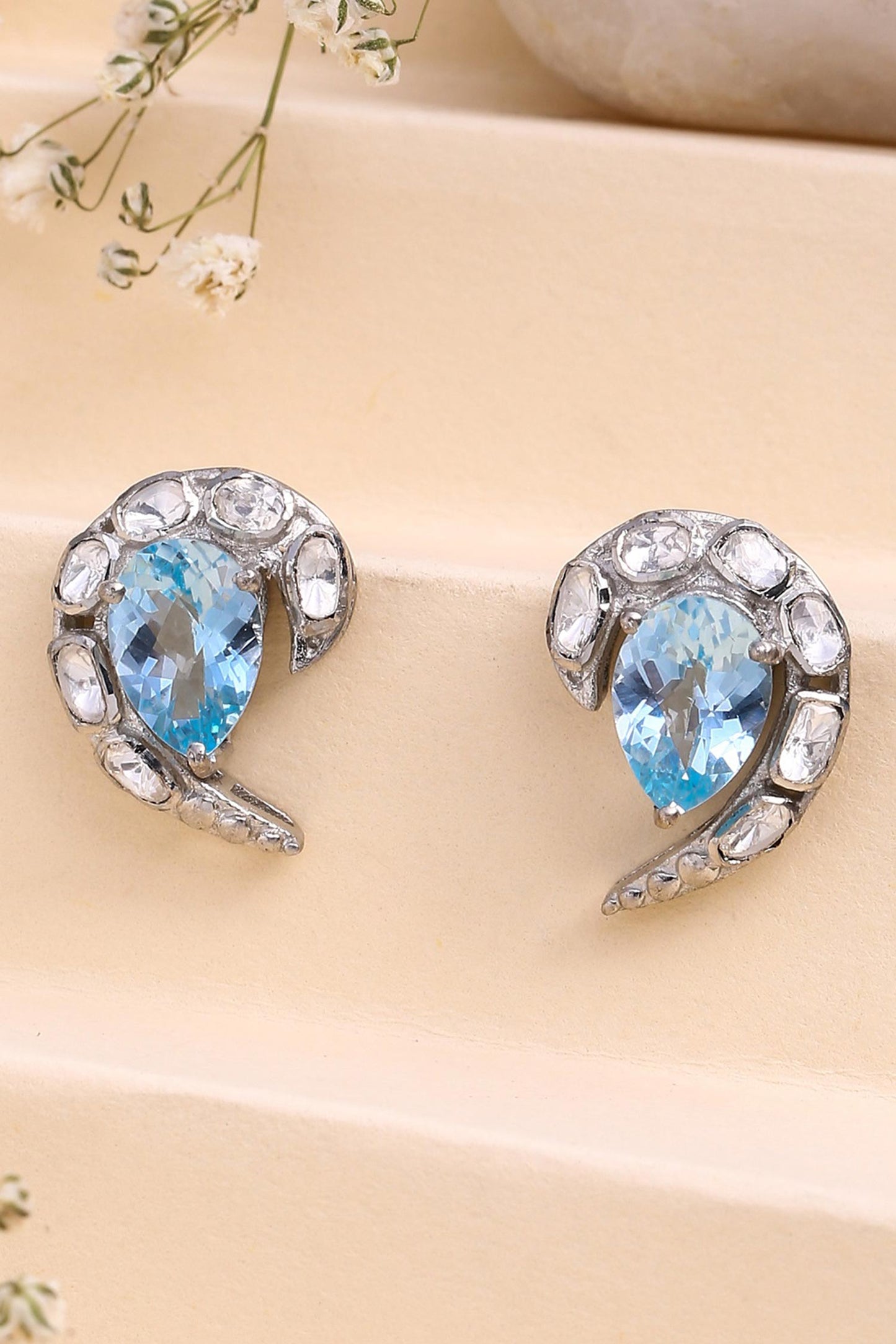 Abstract Motif Silver Stud Earrings 
