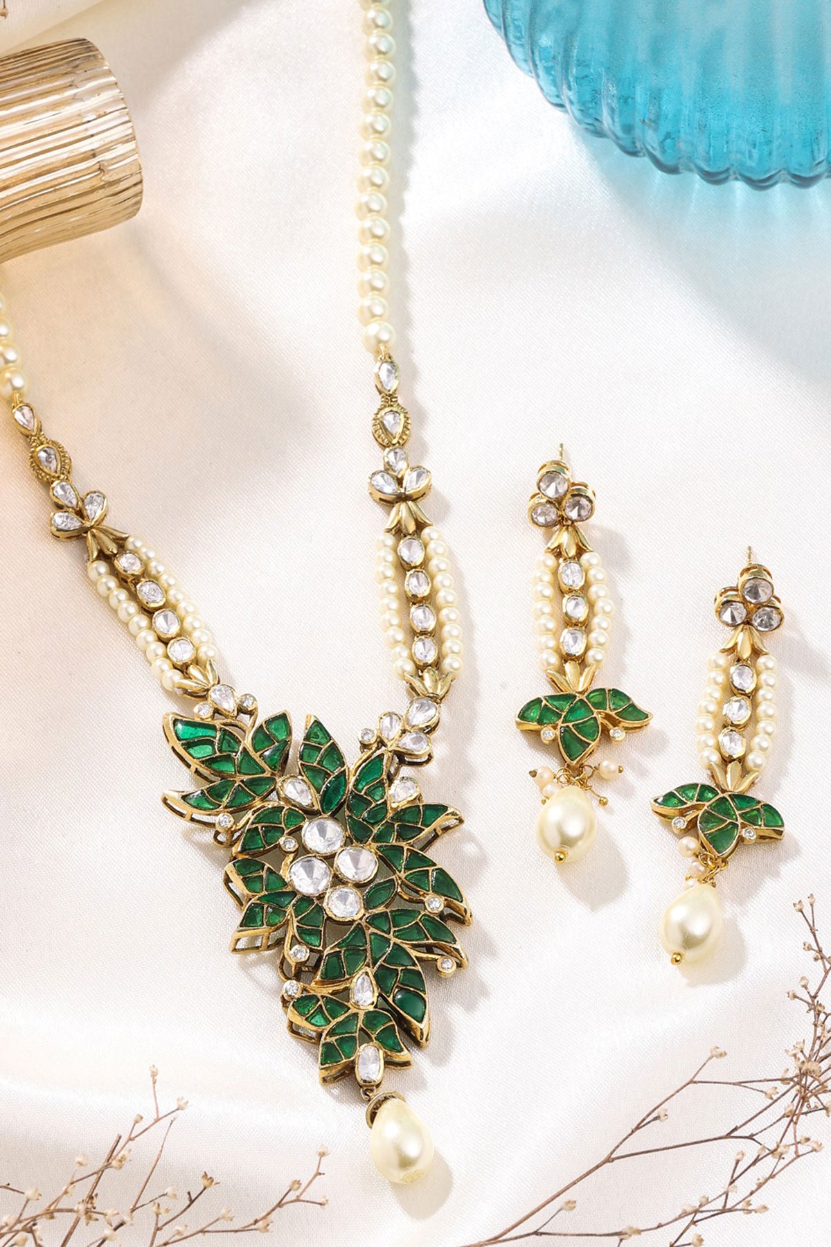 Floral Pendant Necklace & Earring Set 