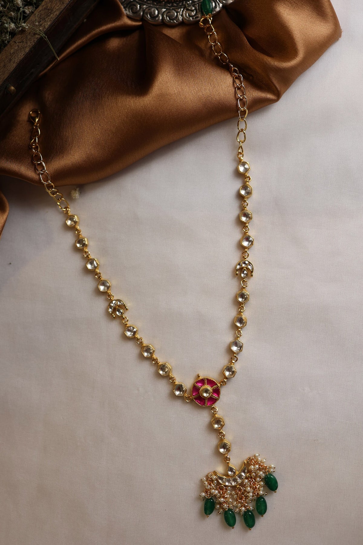 Crescent Kundan Pearl Mathapatti 
