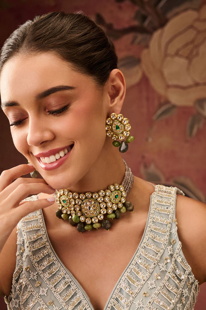Kundan Onyx Floral Choker Set 