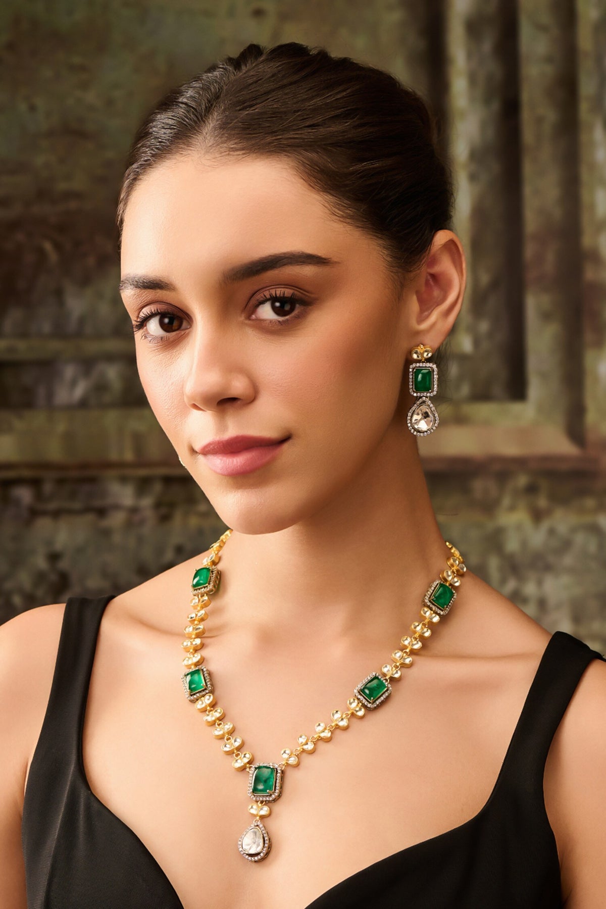 Kundan Stone Embellished Necklace Set 