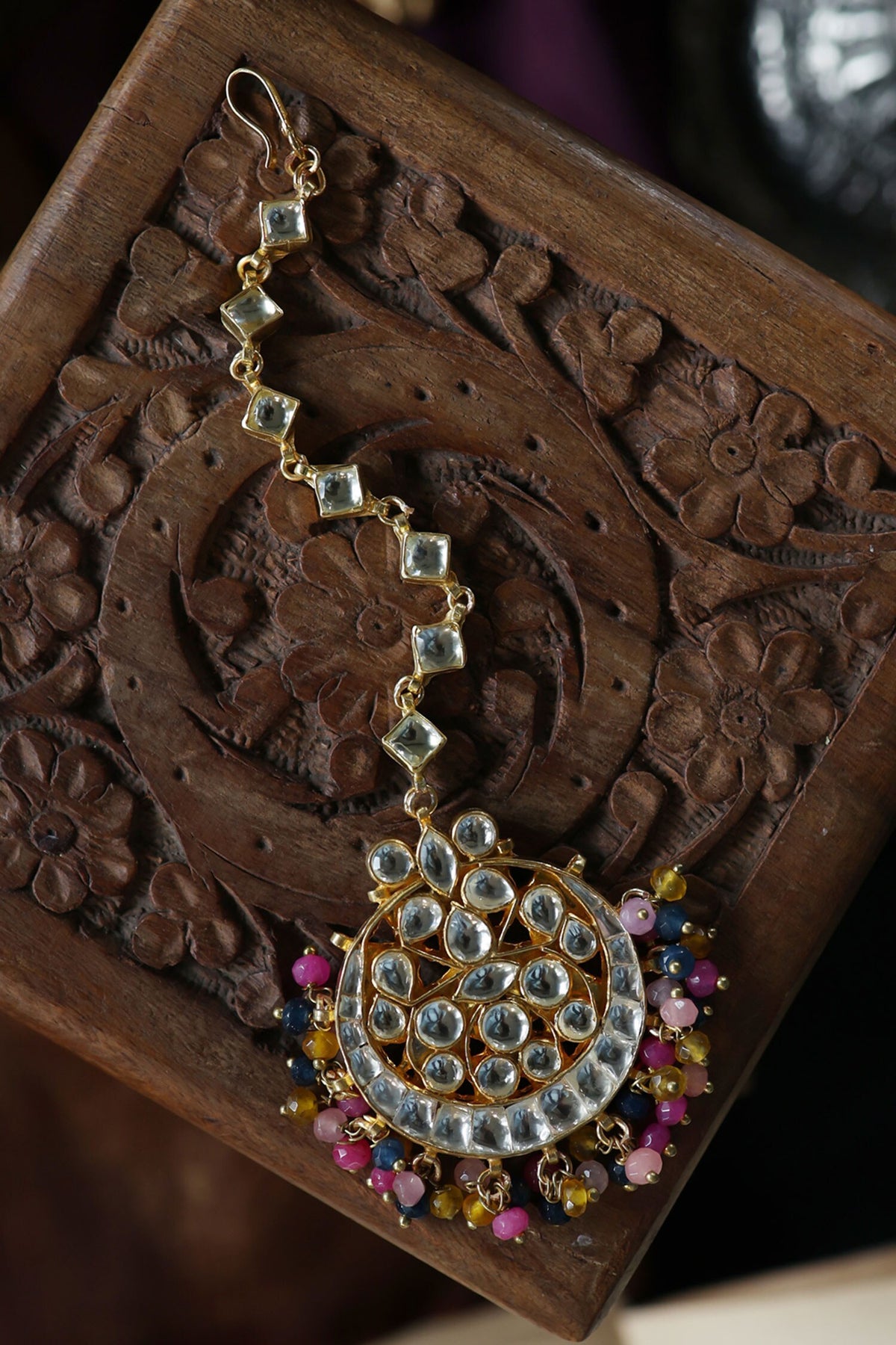 Kundan Embellished Maangtikka 