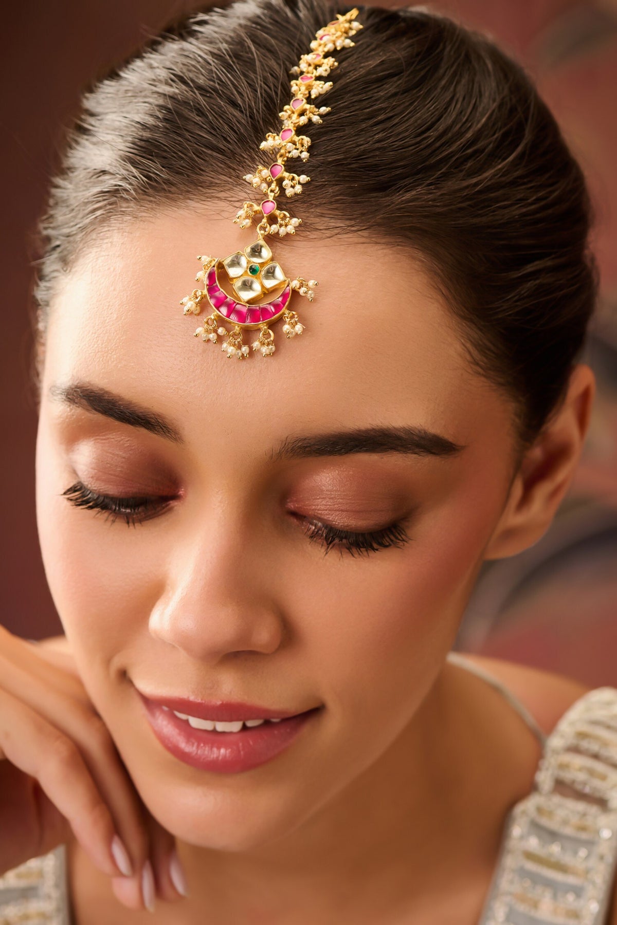 Kundan Pearl Maangtikka 