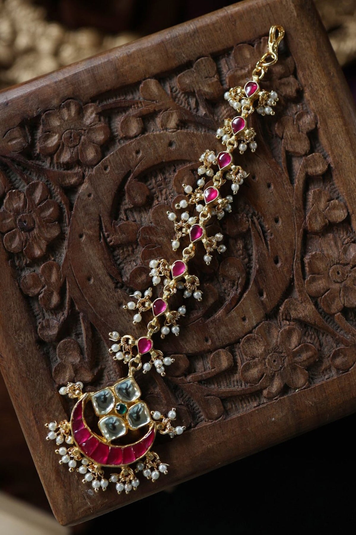 Kundan Pearl Maangtikka 