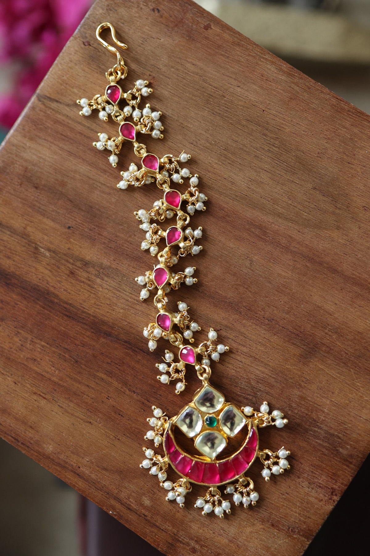 Kundan Pearl Maangtikka 