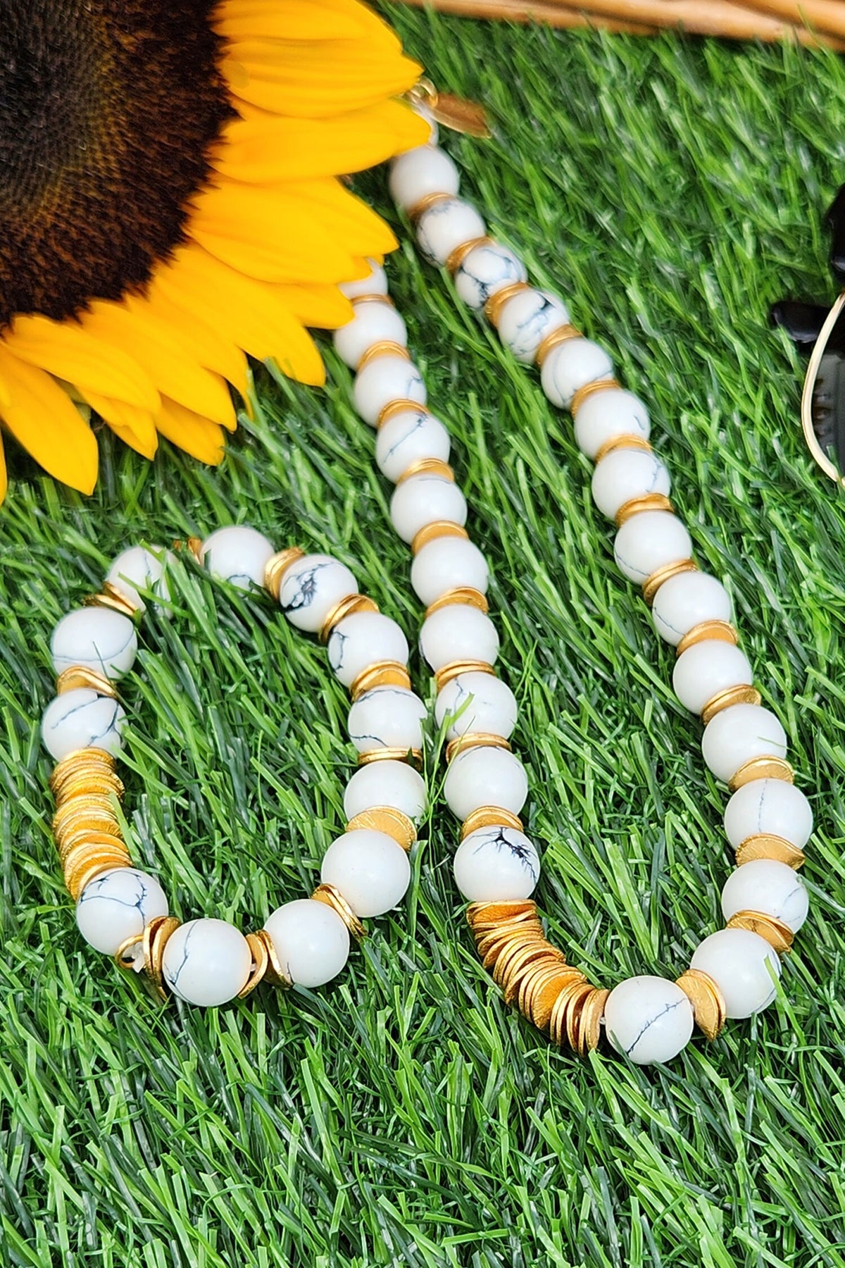 Howlite Bead Gold Toned Necklace 