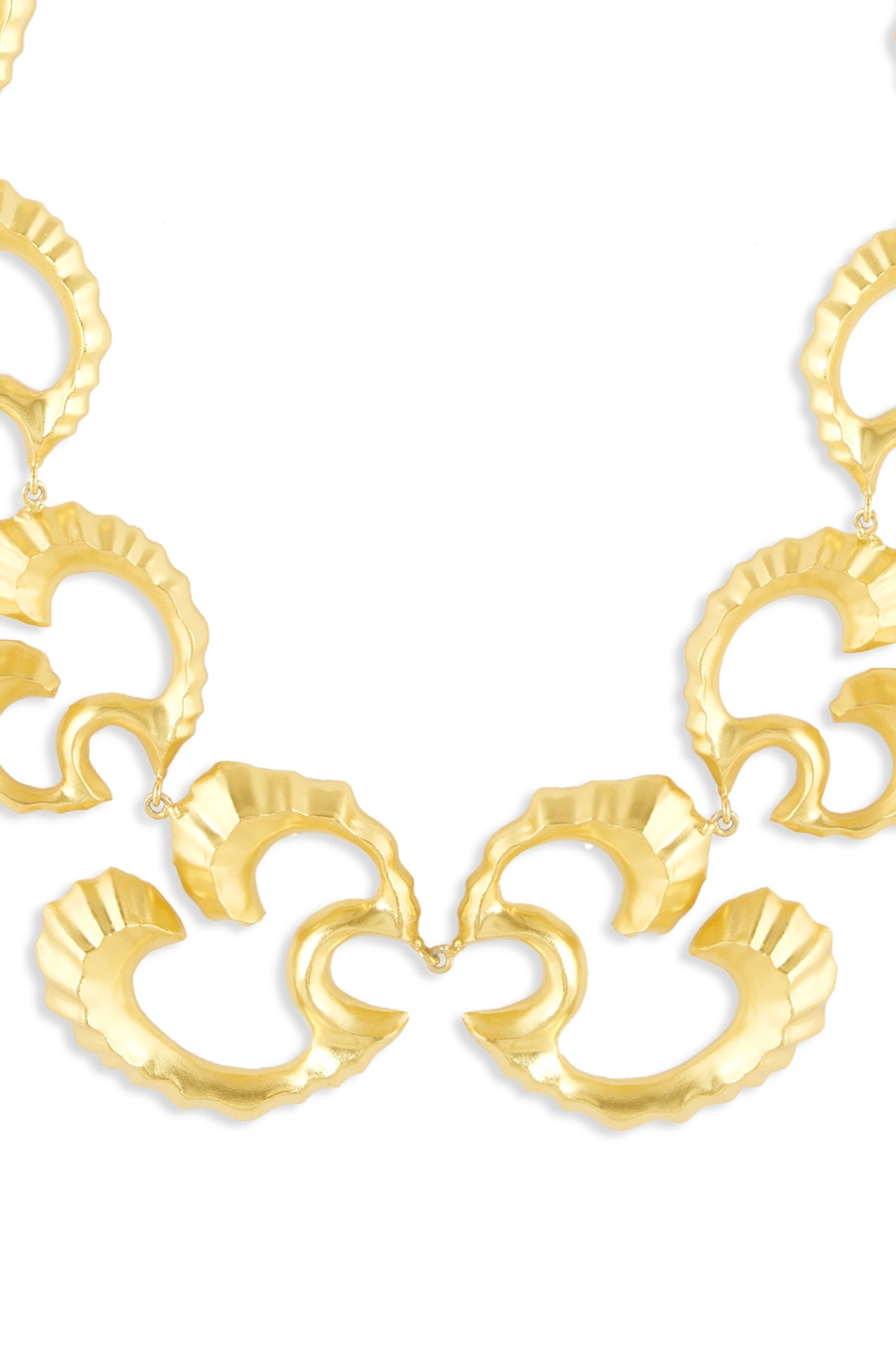 Gold Textured Coral Wave Choker 
