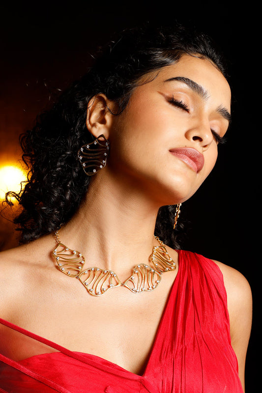 Gold Wave Cubic Zirconia Necklace 