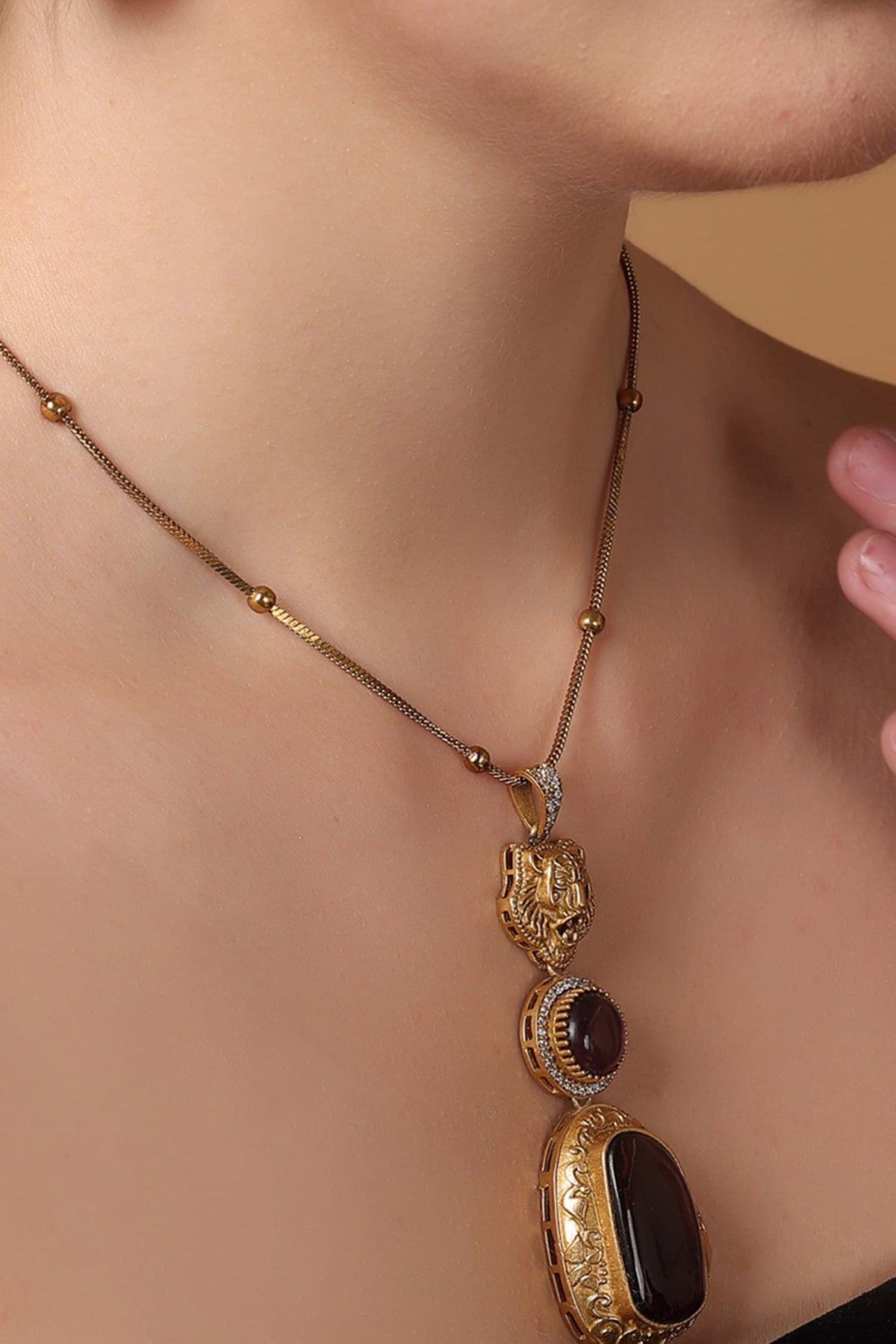 Designer Tiger Pendant Necklace Set 