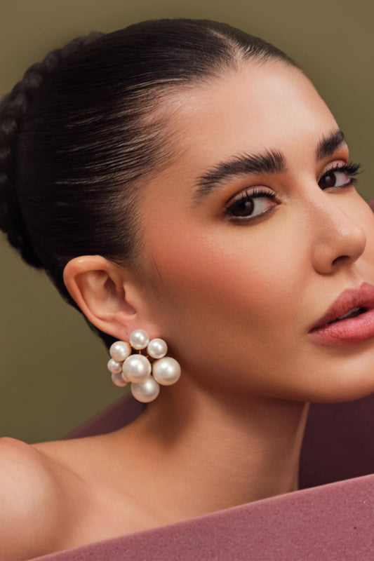 Pearl Cluster Stud Earrings 