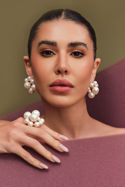 Pearl Cluster Stud Earrings 