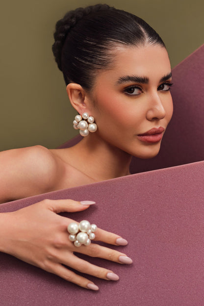 Pearl Cluster Stud Earrings 